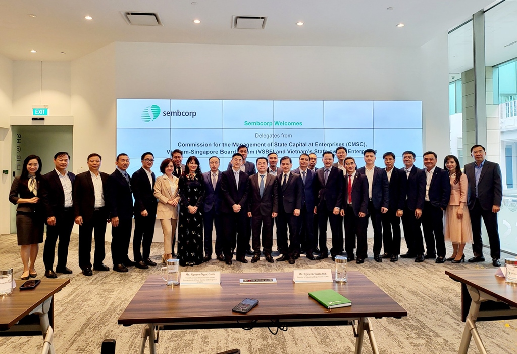 CMSC’s delegation works with Sembcorp Industries