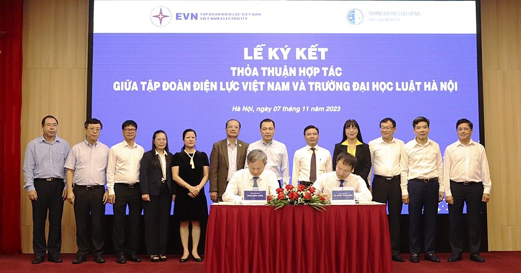 EVN hưởng ứng ngày Pháp luật Việt Nam năm 2023